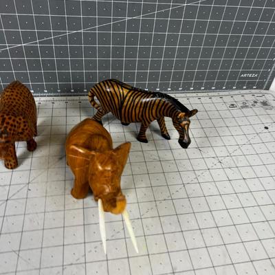 Jungle Animals: Cheeta, Zebra and Elephant