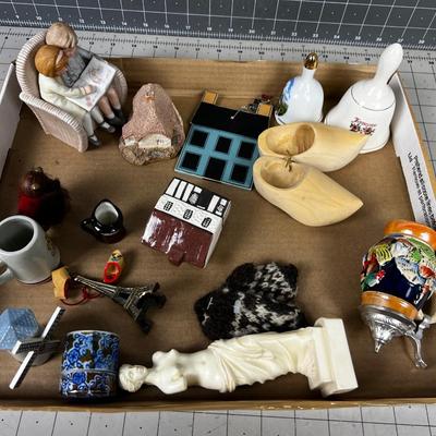Tray Miniatures and Collectibles