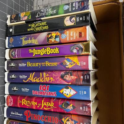 ALL THE DISNEY Clam Shell VHS Movies (30) WOW!!! 