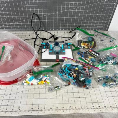 LEGO Dimensions  USB Portal Pad with Mini Parts and Figures like the Simpsons 