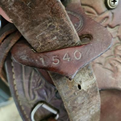 Blue Ridge Horse Saddle 15" & Rack
