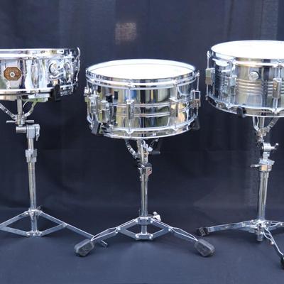 Lot of 3 Snare Drums incl Gretsch Brooklyn Snare Drum and Pearl Export Series Snare Drum