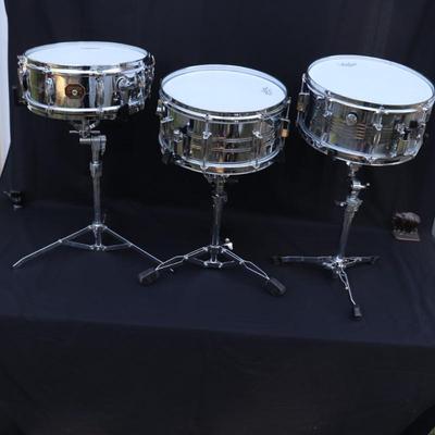 Lot of 3 Snare Drums incl Gretsch Brooklyn Snare Drum and Pearl Export Series Snare Drum