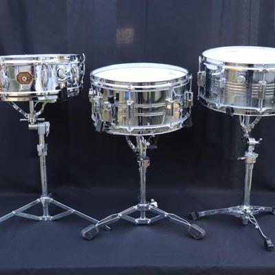 Lot of 3 Snare Drums incl Gretsch Brooklyn Snare Drum and Pearl Export Series Snare Drum