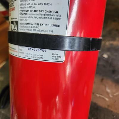 2 Dry Chemical Fire Extinguisher Kidde