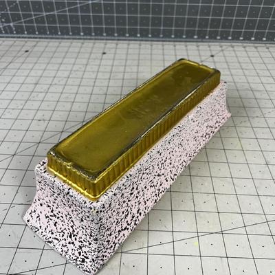 1960's Shawnee Pink & Gold Planter 