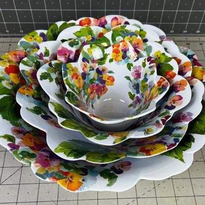 (4) Nested Bowls By Rachel Zoey 