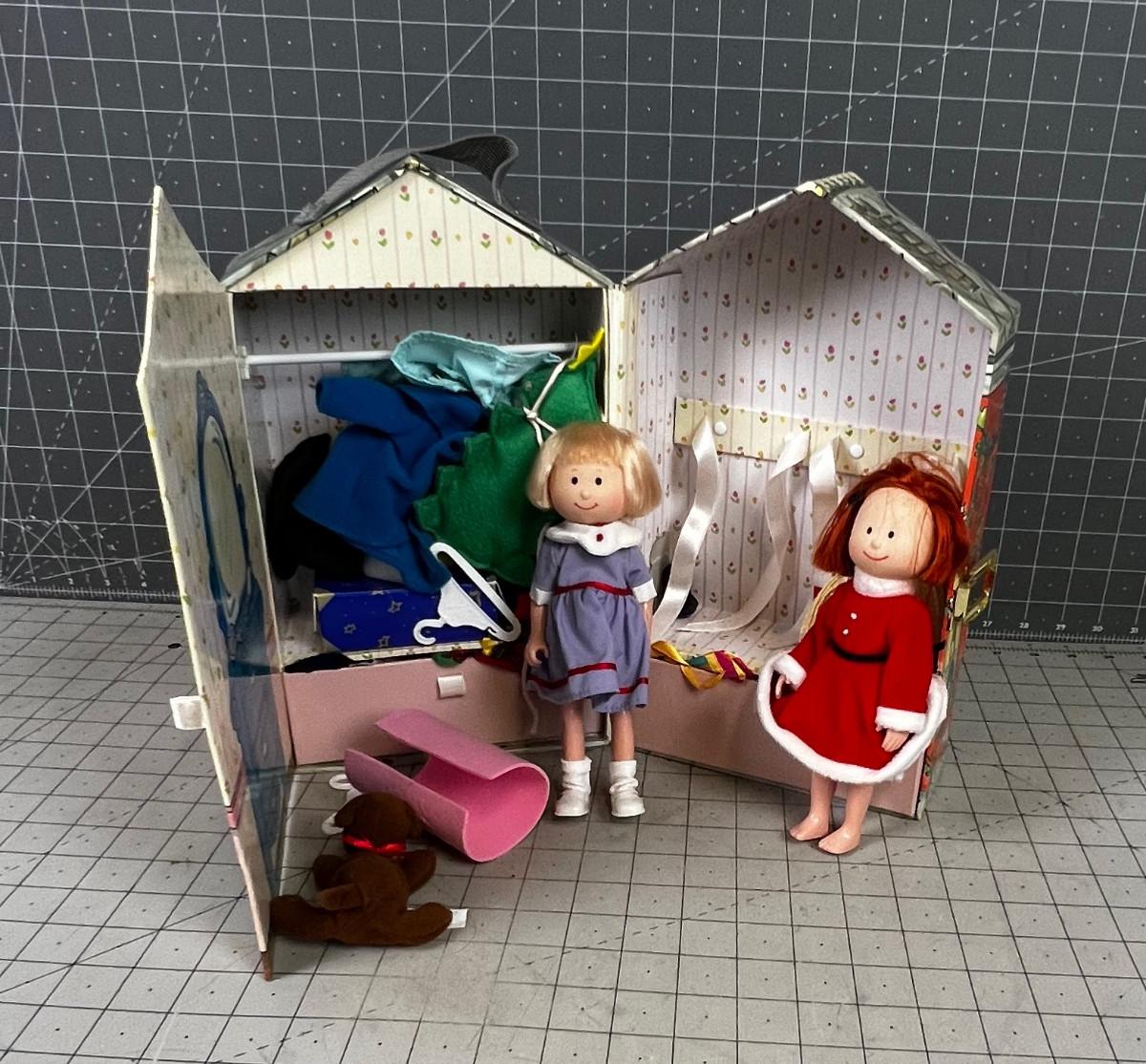 Madeline Doll House, Madeline and Friend | EstateSales.org