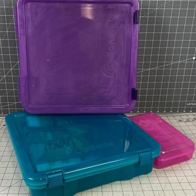 Plastic Storage Boxes (3) 