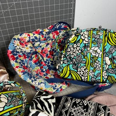 Huge Lot of Nice Bags Many Vera Bradley and Mickey Mouse. 