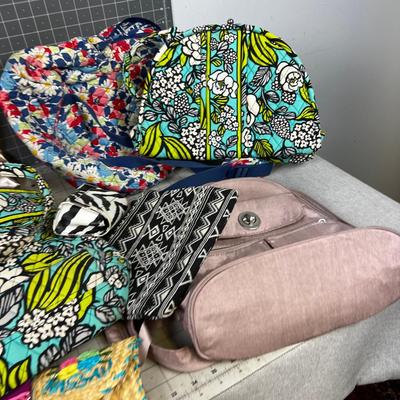 Huge Lot of Nice Bags Many Vera Bradley and Mickey Mouse. 