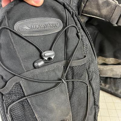 2 Backpacks High Sierra and BURTON