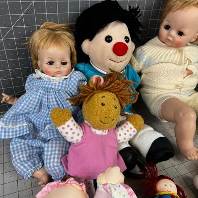 Dolly Lot - Dolls in Need of a good Home? 
