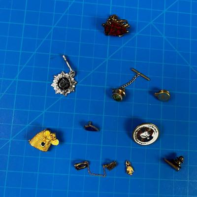 Collection of Pins. Various old and New. 