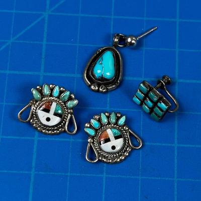 Turquoise Native American Buttons & Earrings 
