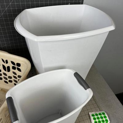 Laundry Basket and Garbage Can 