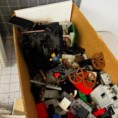 GIANT LEGO LOT, Directions, Magazines STUFF