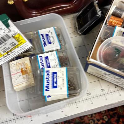 Portable Fly Tying KIT - Everything you need.
