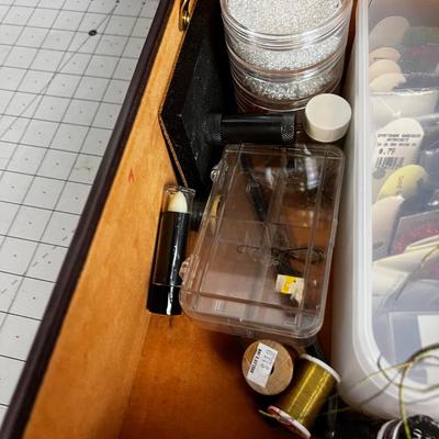 Portable Fly Tying KIT - Everything you need.