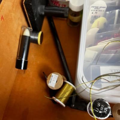 Portable Fly Tying KIT - Everything you need.