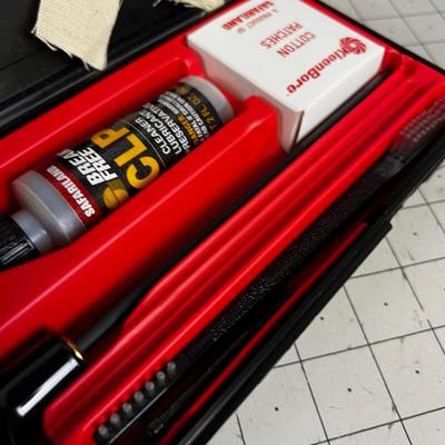 22 Hand gun cleaning  kit  