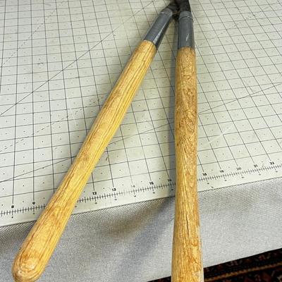 Wood Handled Loopers