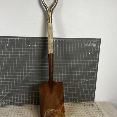 Square Nose Spade 