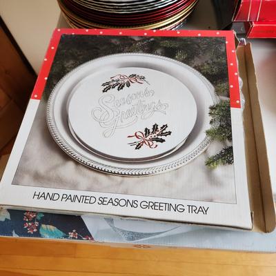 Table Lot of Christmas Holiday Chargers Serving Plates Platters Holly Tree Place settings