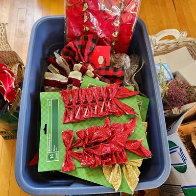 Massive Lot of Christmas Gift Bags, Ribbons, bows, WYSIWYG