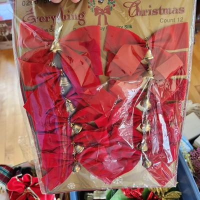 Massive Lot of Christmas Gift Bags, Ribbons, bows, WYSIWYG