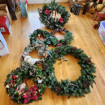 Lot of 6 Christmas Door Wreaths