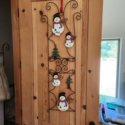 Indoor Outdoor Winter time Snowman Metal Decor