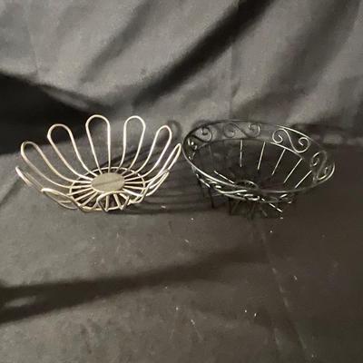 Large Selection of Kitchen Utensils & More (K-MG)