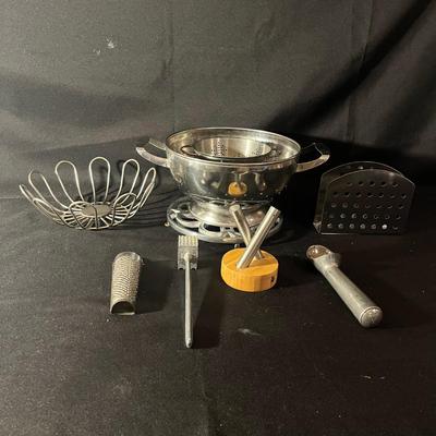 Large Selection of Kitchen Utensils & More (K-MG)