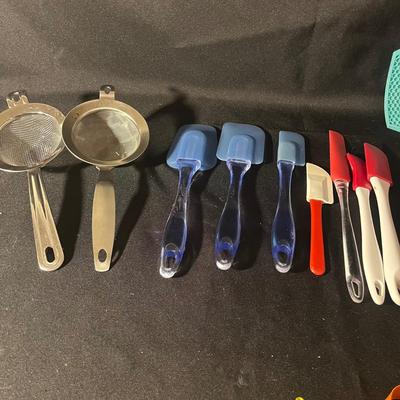 Cookie Cutters & Baking Accessories (K-MG)