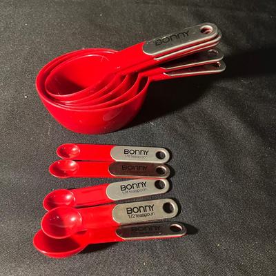 Cookie Cutters & Baking Accessories (K-MG)