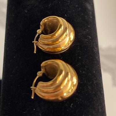 14KT gold twisted hoop earrings