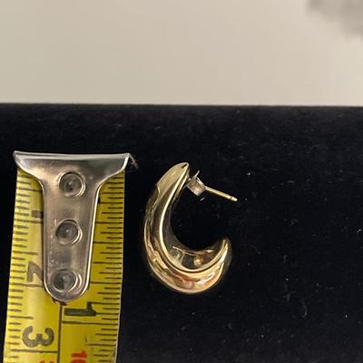 14KT Moon Shaped Earrings