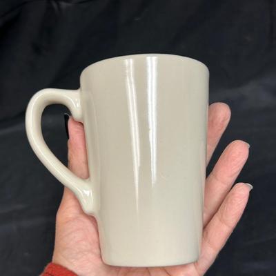 Vintage Retro Pottery Fiddlers Three Souvenir Coffee Cup Mug