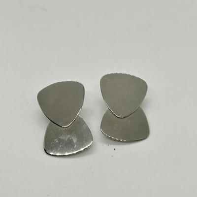 Retro Silver Tone Guitar Pick Shaped Clip Style Earrings