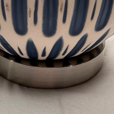 Modern Lamp & Pair of Framed Floral Prints (LR-RG)