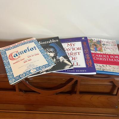 Hobart M. Cable Upright Piano (DR-MG)