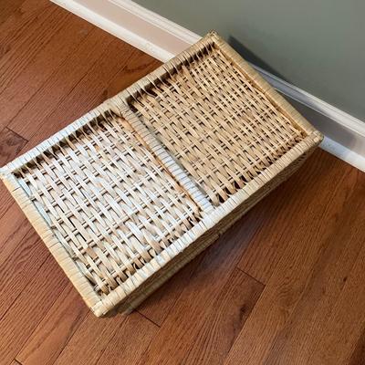 Edward Donovan Butterfly Print, Baskets & Pillow (PS-RG)