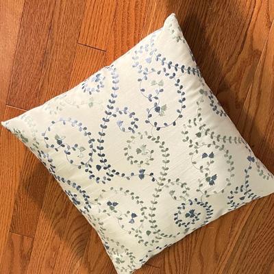 Edward Donovan Butterfly Print, Baskets & Pillow (PS-RG)