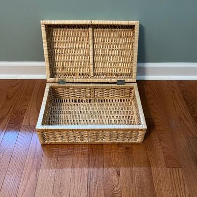 Edward Donovan Butterfly Print, Baskets & Pillow (PS-RG)