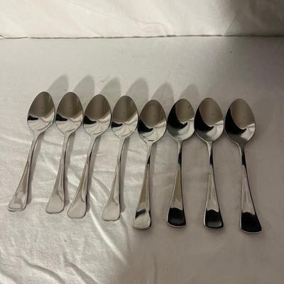 Hampton Silversmiths Flatware Set (DR-MG)