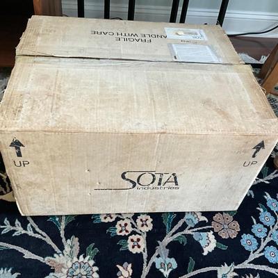 MB-1045 Vintage SOTA Satin Black "Comet" Turntable and Blue Point Cartridge Head