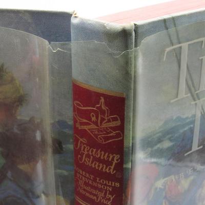 Vintage Treasure Island Robert Louis Stevenson Illustrated Junior Library Edition Adventure Book
