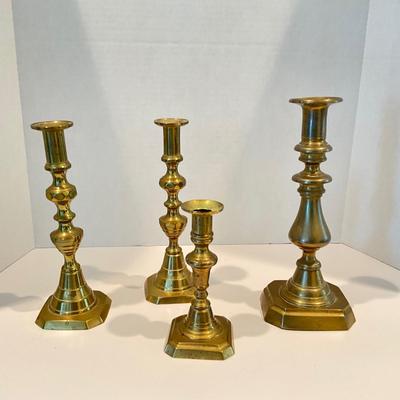 LR-1065 Antique Brass Pushup Candlesticks