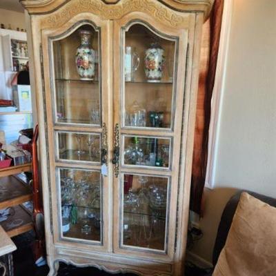 Glass cabinet